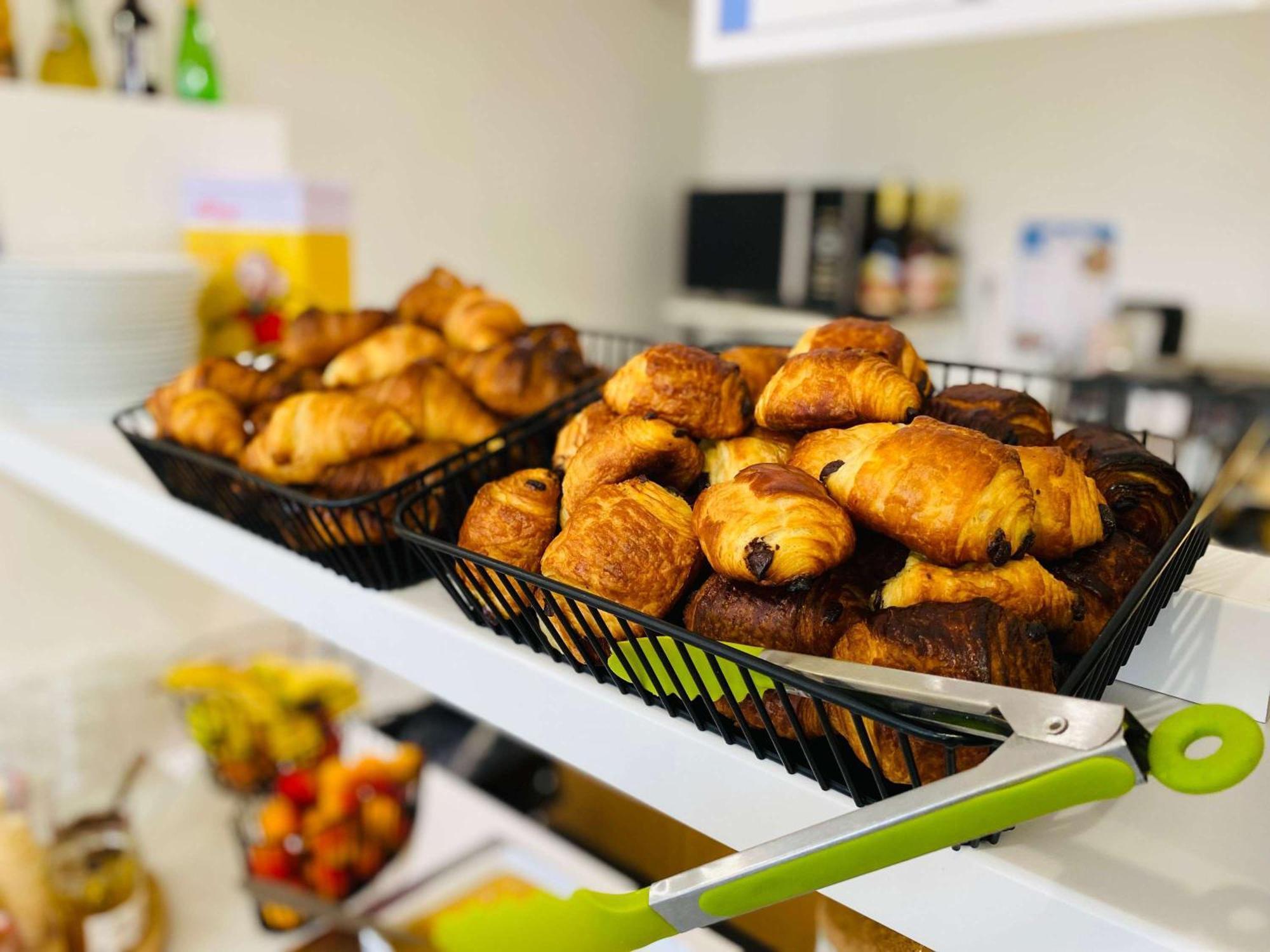 Ibis Budget Noyon Eksteriør bilde