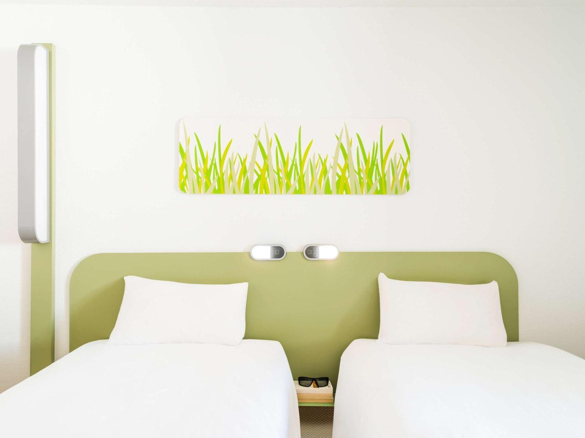 Ibis Budget Noyon Eksteriør bilde